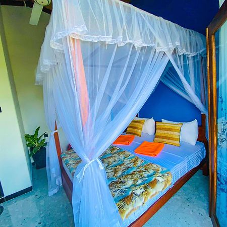 Dew Ashi Homestay Σιγκιρίγια Εξωτερικό φωτογραφία