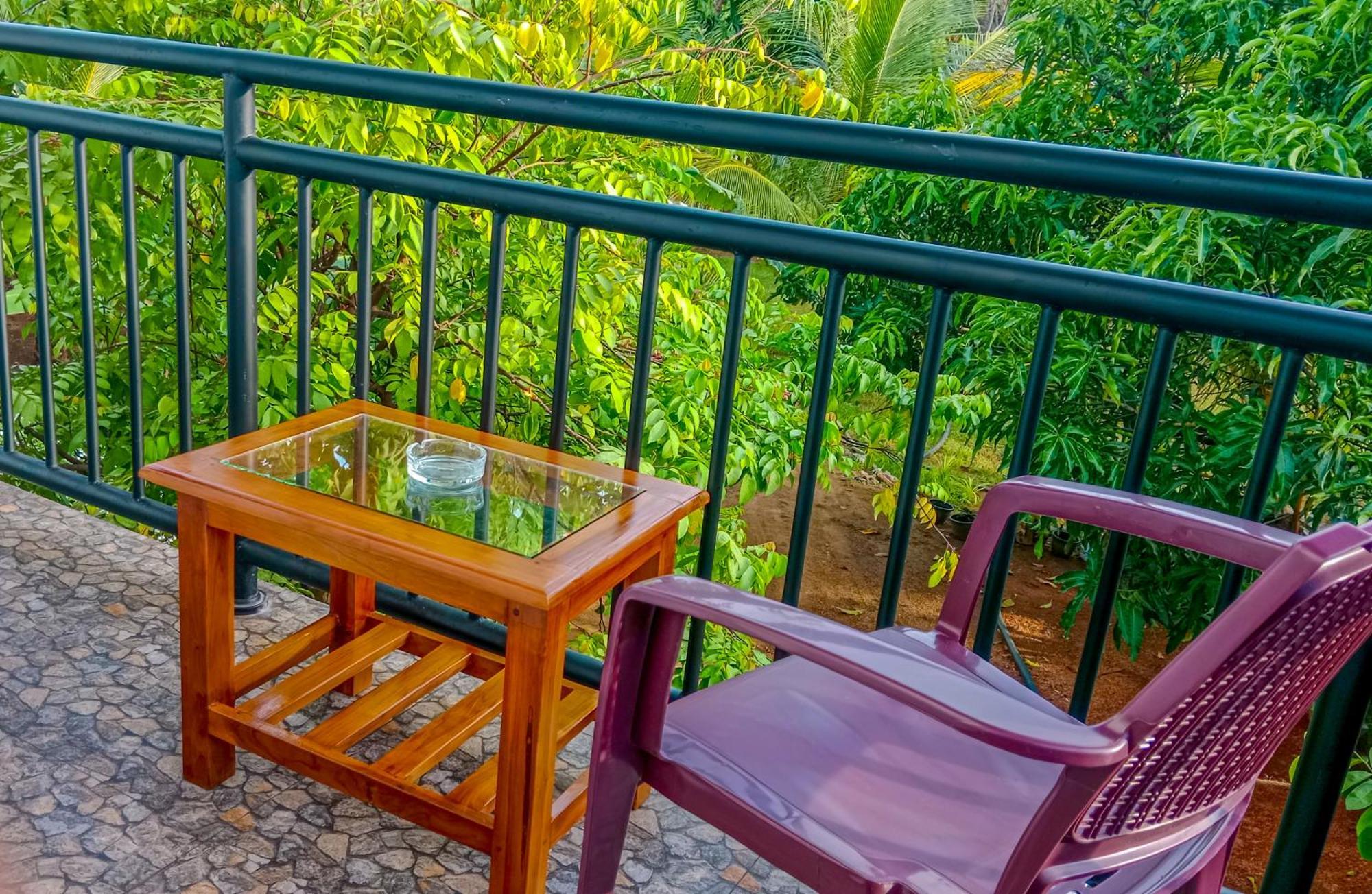 Dew Ashi Homestay Σιγκιρίγια Εξωτερικό φωτογραφία
