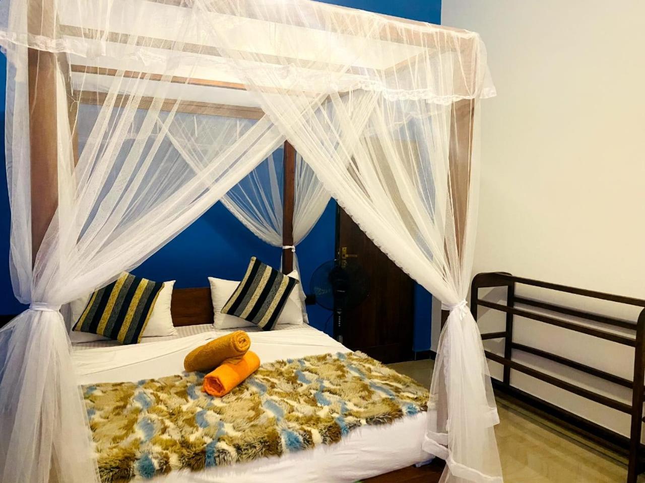 Dew Ashi Homestay Σιγκιρίγια Εξωτερικό φωτογραφία