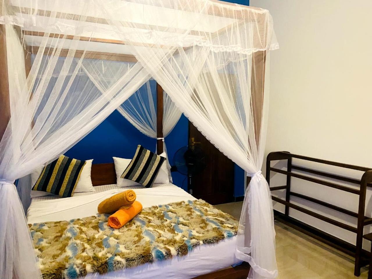 Dew Ashi Homestay Σιγκιρίγια Εξωτερικό φωτογραφία
