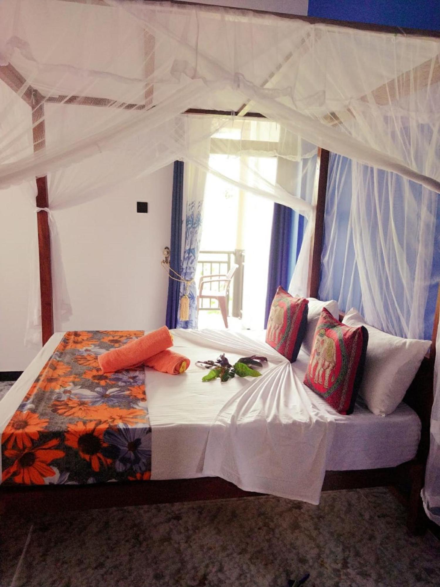 Dew Ashi Homestay Σιγκιρίγια Εξωτερικό φωτογραφία