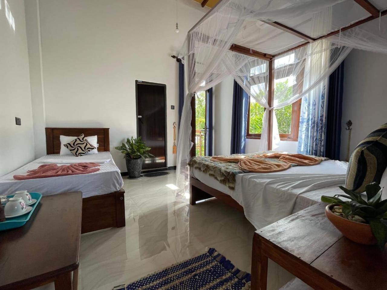 Dew Ashi Homestay Σιγκιρίγια Εξωτερικό φωτογραφία