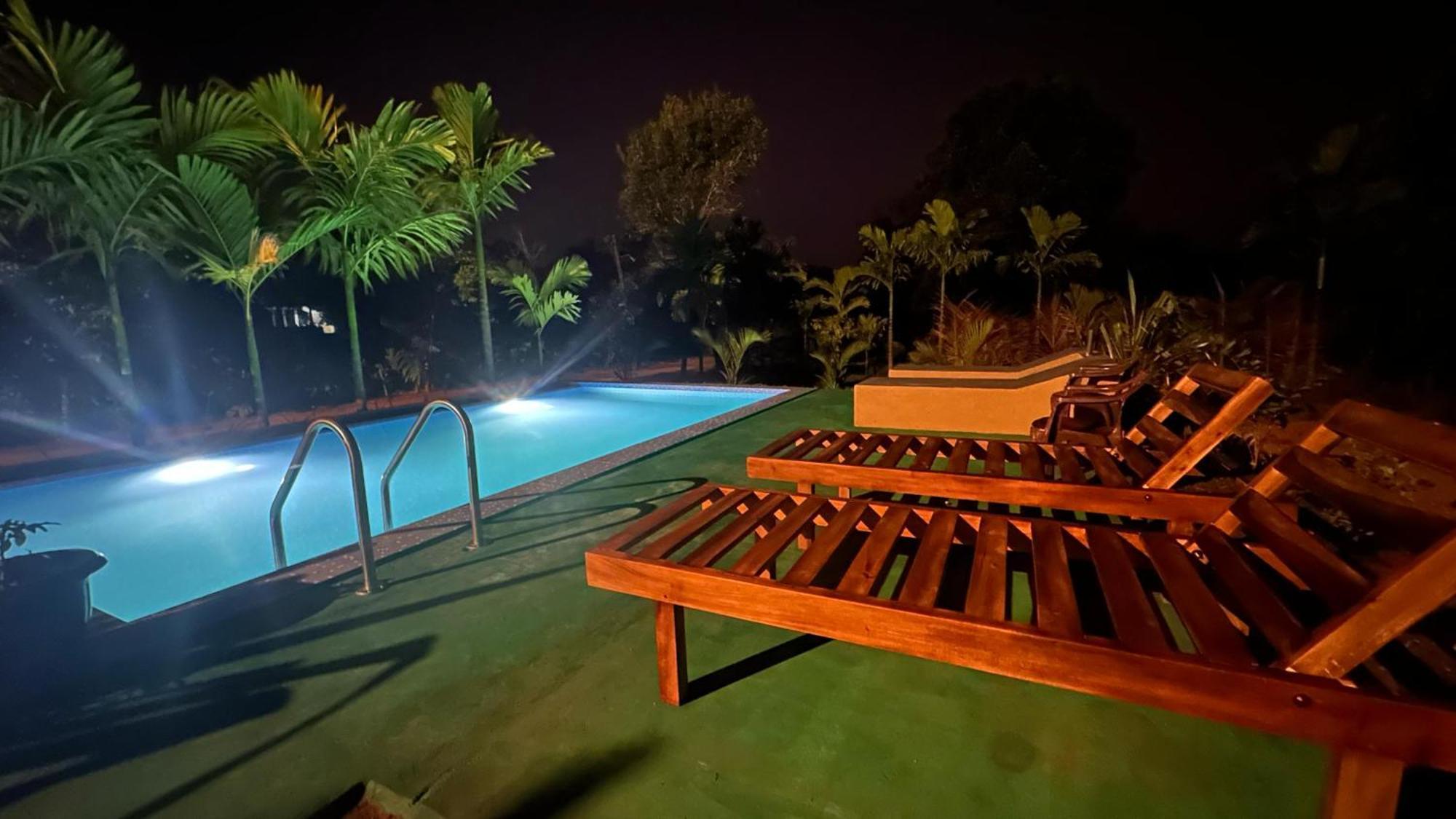 Dew Ashi Homestay Σιγκιρίγια Εξωτερικό φωτογραφία